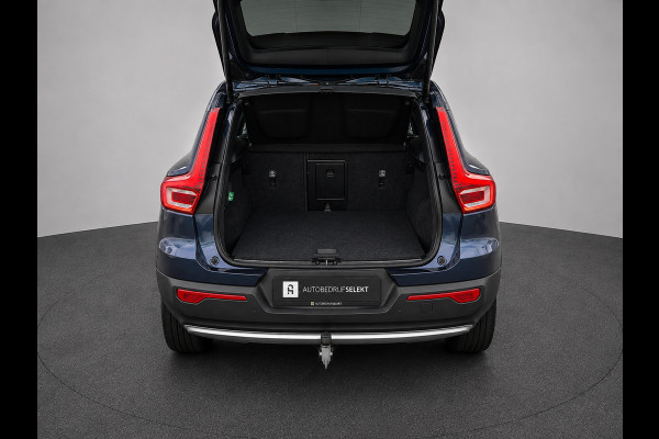 Volvo XC40 1.5 T4 Plug-in hybrid | Pano | Trekhaak | Leer | 360 Camera | Harman Kardon | Stuurwiel + achterbank verwarmd