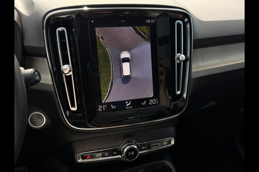 Volvo XC40 1.5 T4 Plug-in hybrid | Pano | Trekhaak | Leer | 360 Camera | Harman Kardon | Stuurwiel + achterbank verwarmd