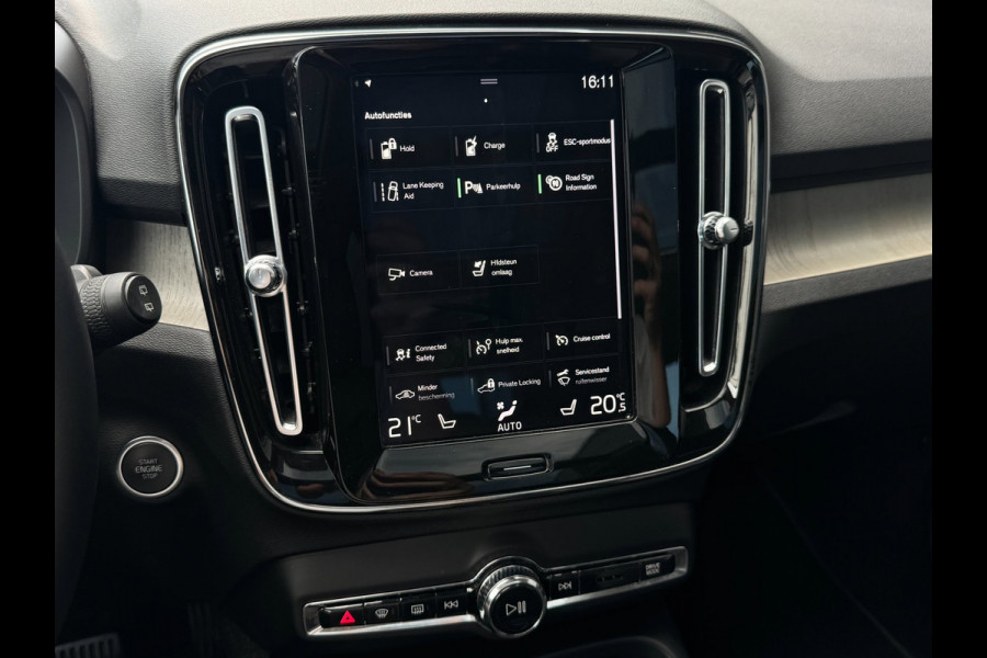 Volvo XC40 1.5 T4 Plug-in hybrid | Pano | Trekhaak | Leer | 360 Camera | Harman Kardon | Stuurwiel + achterbank verwarmd