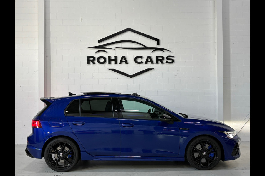 Volkswagen Golf 2.0 TSI R 4Motion, Pano, Akra, HK Audio, HUD
