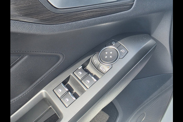 Ford Focus 1.5 EcoBoost Vignale | PANO | LEDER | TREKHAAK | HEAD UP