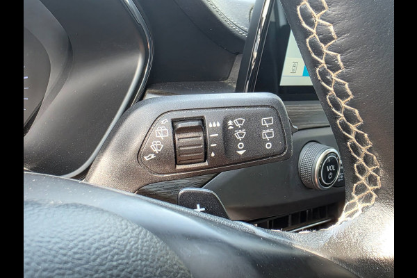 Ford Focus 1.5 EcoBoost Vignale | PANO | LEDER | TREKHAAK | HEAD UP