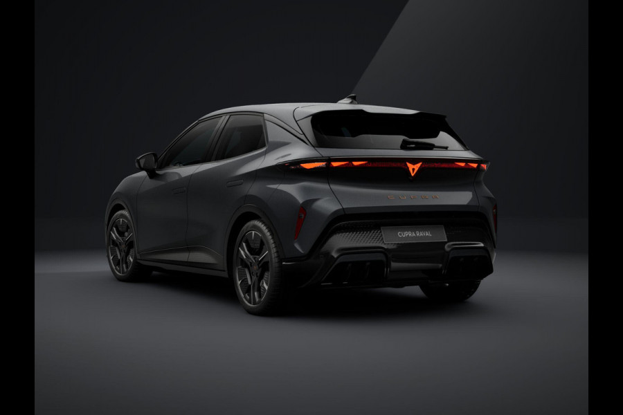 CUPRA Raval Performance 56 kWh 211PK | 360 Camera | Elektrisch Verstelbare Stoelen | Verwarmbaar Stuurwiel & stoelen | Adaptieve Cruise Control | Keyless Entry |