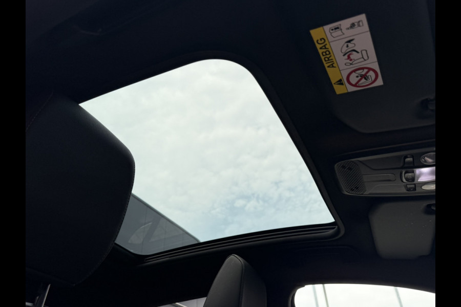Opel Corsa 1.2 Elegance Panoramadak | 17'' Lm velgen | stoel en stuur verwarming | Camera achter | Apple Carplay/Android Auto