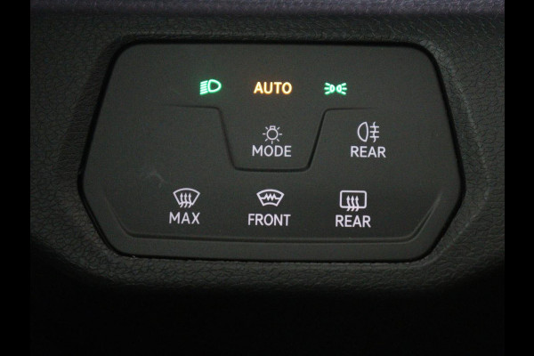 Volkswagen ID.4 Pro 77 kWh | SOH 95,4% | Adaptive cruise | Lane assist | Stuur/stoelverwarming | Climate control | Sfeerverlichting | Caplay | Park assist | 20" velgen