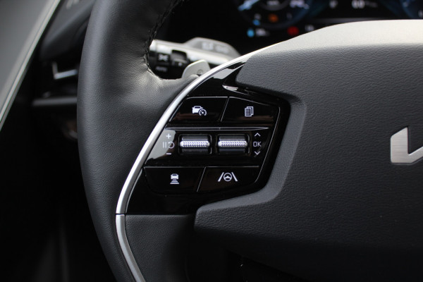 Kia Niro EV DynamicLine 64.8 kWh / Camera / Half leder / Keyless / 17'' / Apple CarPlay / DAB / ACC / Virtual Cockpit