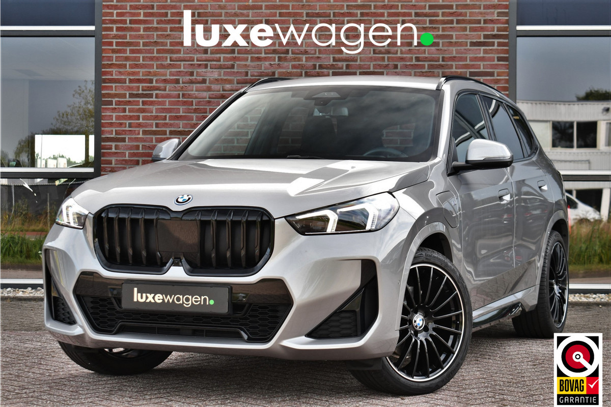 BMW X1 xDrive25e M-Sport 20inch ACC HUD E-zetels 360-cam Shadowline Adp-onderstel