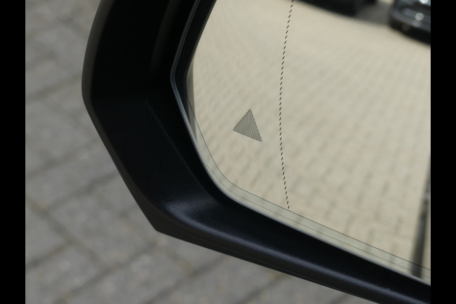 Mercedes-Benz V-Klasse 300d AMG Dubbel Cabine Panoramadak/Leer/Burmester/LED/Trekhaak