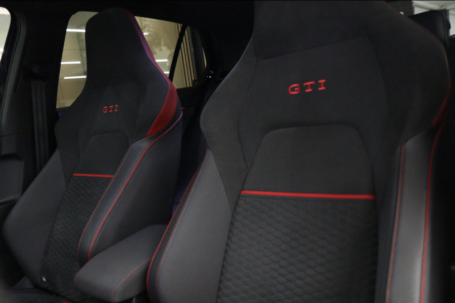 Volkswagen Golf 2.0 TSI GTI 45 JAHRE CLUBSPORT AKRA/NURBURGRINF/PANO/HUD/H-K/VOL
