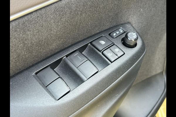 Toyota Yaris Cross 1.5 Hybrid Executive | Eerste eigenaar, Trekhaak, 18 inch, Dodehoekherkenning, Parkeersensoren, Stoelverwarming