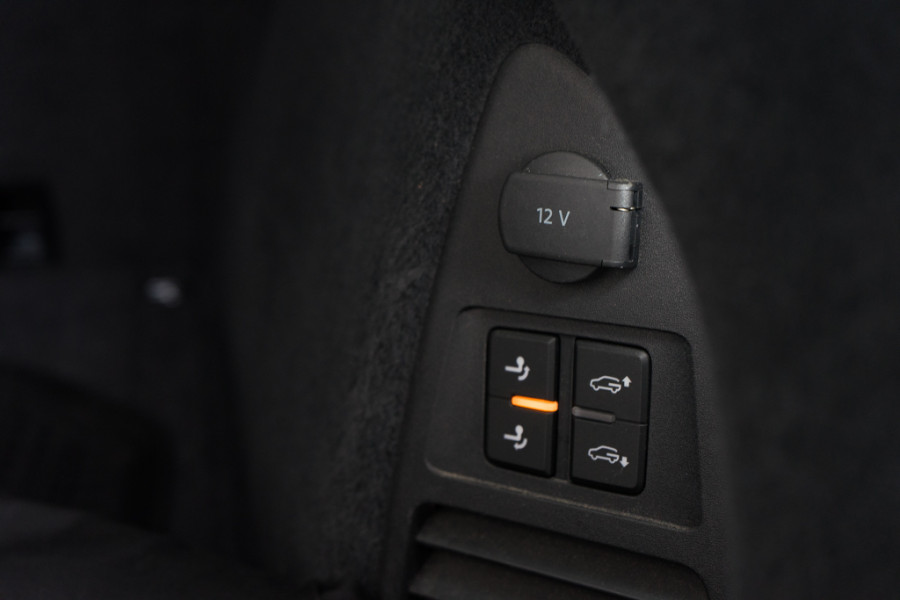 Volkswagen Touareg 3.0 TSI 4MOTION R / Dynaudio/ Trekhaak/ Panoramadak/ 360 Topview