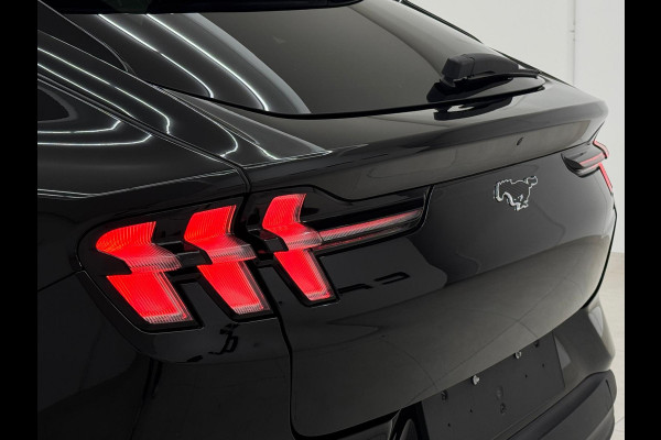 Ford Mustang Mach-E Extended Premium RWD 88 kWh