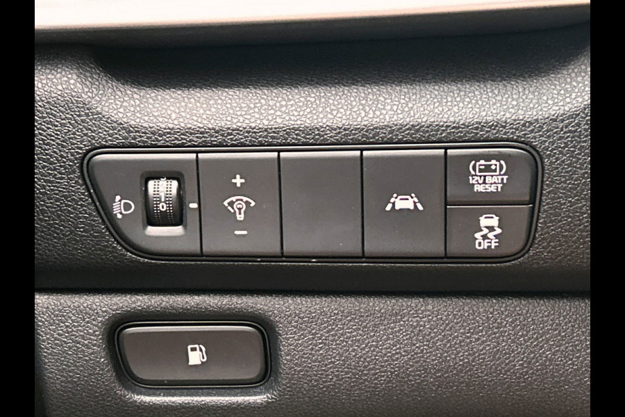 Kia Niro 1.6 GDi Hybrid DynamicLine | Origineel NL | Carplay | Camera | Adapt. Cruise/Control | Trekhaak | Dealer Onderhouden |