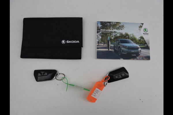 Škoda Enyaq iV 60 | SOH 90,7% | Leder | Stoelverwarming | Head-up | Climate control | Navigatie | Carplay | Sfeerverlichting | Camera | Park assist | EV