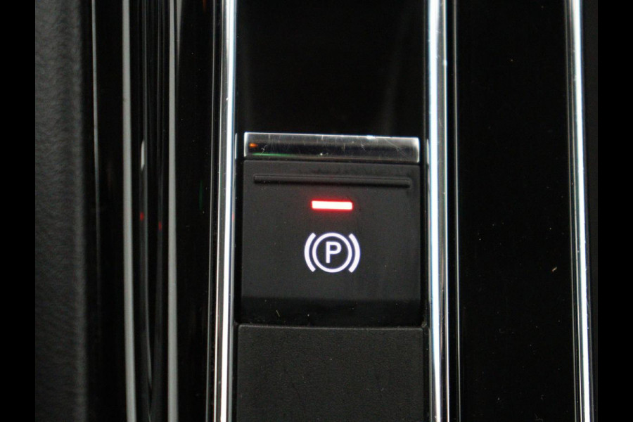 Škoda Enyaq iV 60 | SOH 90,7% | Leder | Stoelverwarming | Head-up | Climate control | Navigatie | Carplay | Sfeerverlichting | Camera | Park assist | EV