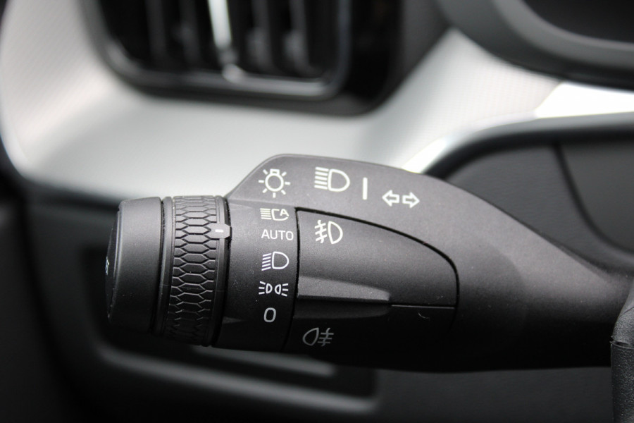 Volvo XC60 2.0 T8 Plug-in hybrid AWD Ultra Dark | Head-Up | Panoramadak | Leder | H&K | BLIS