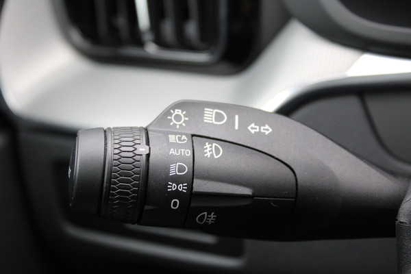 Volvo XC60 2.0 T8 Plug-in hybrid AWD Ultra Dark | Head-Up | Panoramadak | Leder | H&K | BLIS