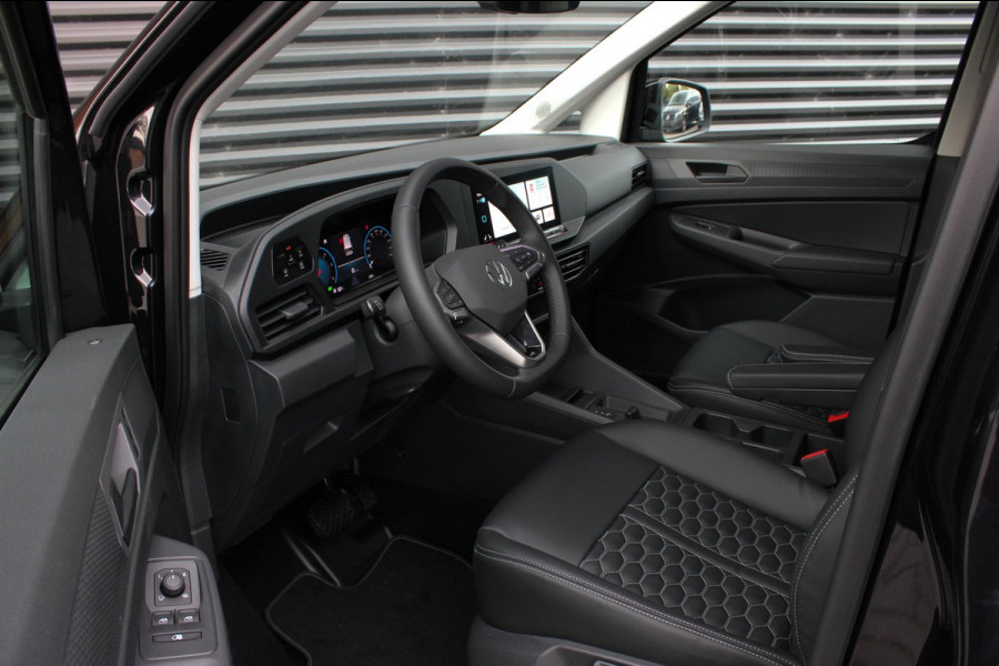 Volkswagen Caddy Cargo 2.0 TDI 122PK DSG JB-EDITION / MAXTRON / SIDE- BARS / VERLAAGD / ELEK- PAKKET / PDC / CAMERA / BLACK OPS