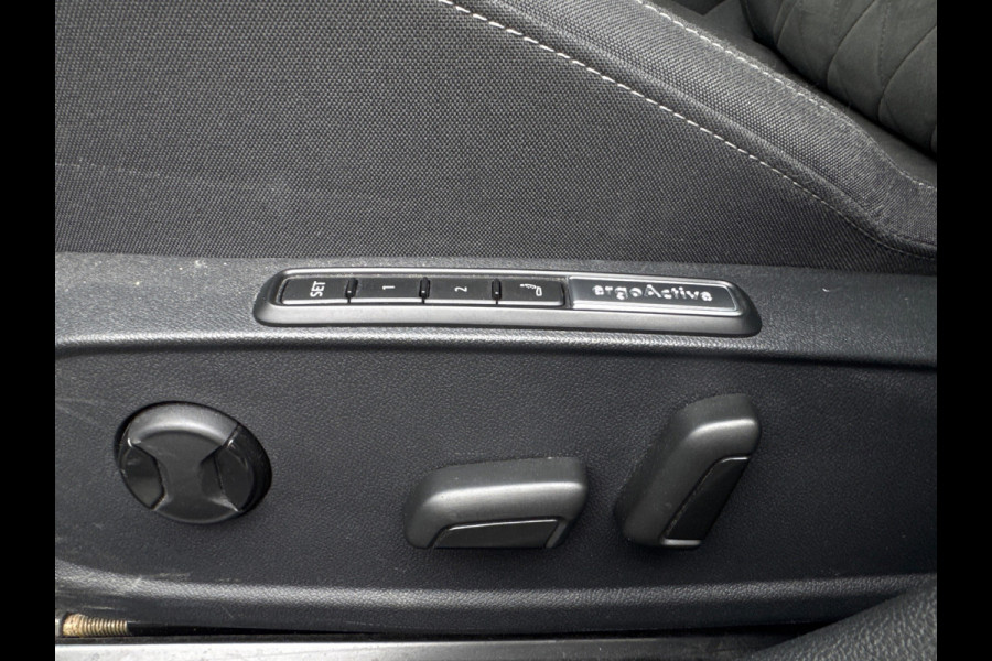 Volkswagen Golf 204PK eHybrid [PHEV] STYLE ELEK.STOEL/MASSAGE/TRAVEL