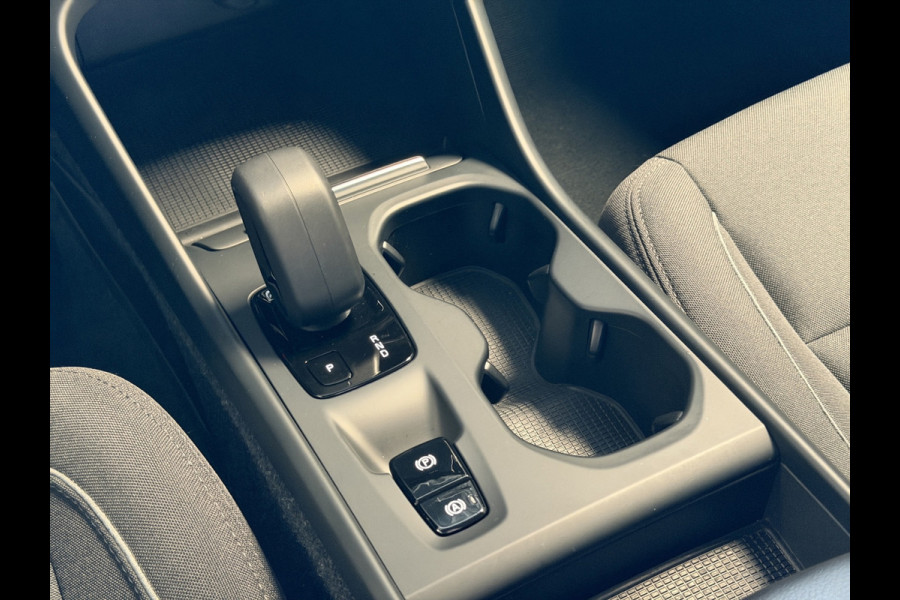 Volvo XC40 1.5 T4 Recharge Inscription|El.Trekhaak|Stuurverw|Keyless