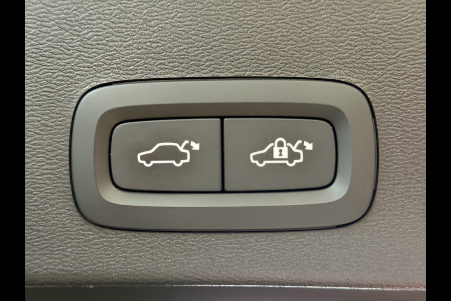 Volvo XC40 1.5 T4 Recharge Inscription|El.Trekhaak|Stuurverw|Keyless