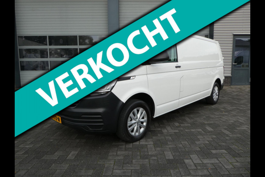 Volkswagen Transporter 2.0 TDI L2H1 150 pk automaat , 3 zits , trekhaak
