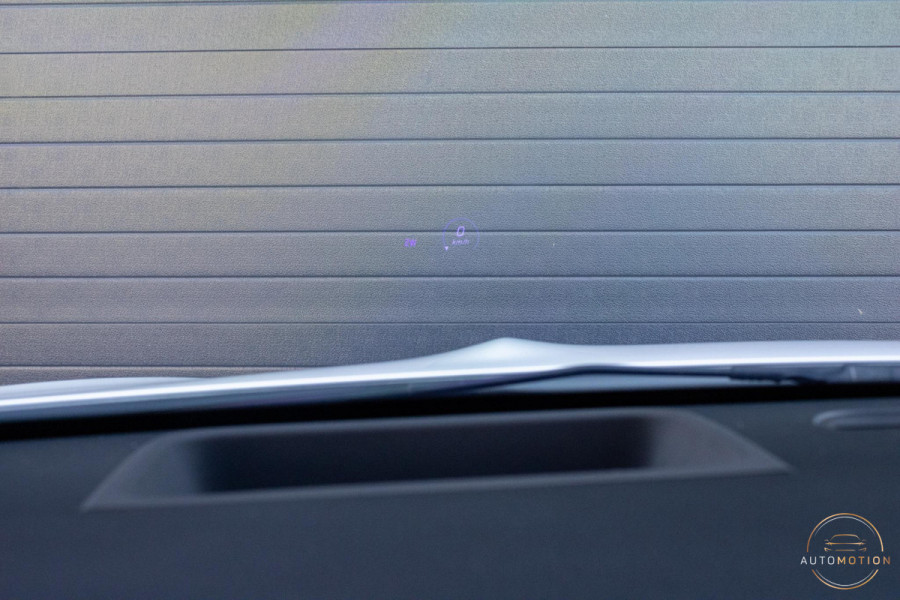Mercedes-Benz CLA-Klasse 180 Business Solution AMG PANO CAMERA HUD LED STOELVERWARMING