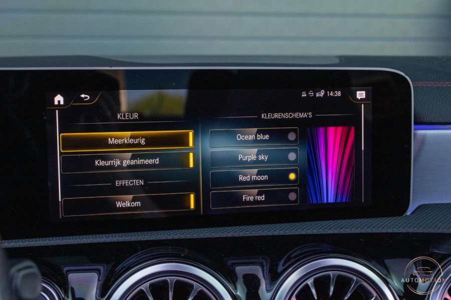 Mercedes-Benz CLA-Klasse 180 Business Solution AMG PANO CAMERA HUD LED STOELVERWARMING