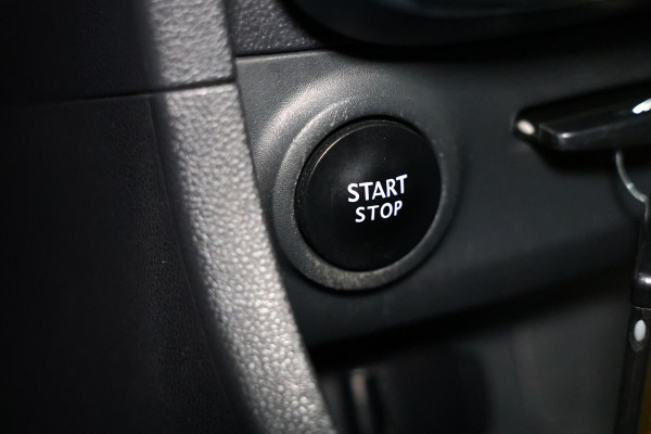 Renault Clio 0.9 TCe Limited AIRCO NAVI STOELVW CRUISE BT'19