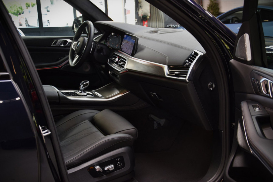 BMW X5 M50i V8 High Executive Navi|Leder|Dealer onderhouden|Massage|Swarovski|Sky-Lounge|531pk!!|ACC|Org.NL