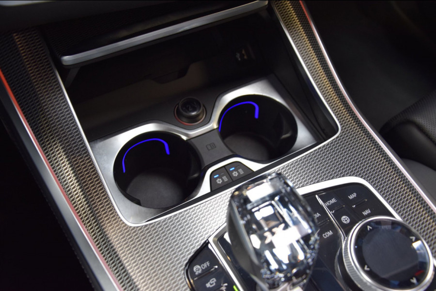 BMW X5 M50i V8 High Executive Navi|Leder|Dealer onderhouden|Massage|Swarovski|Sky-Lounge|531pk!!|ACC|Org.NL