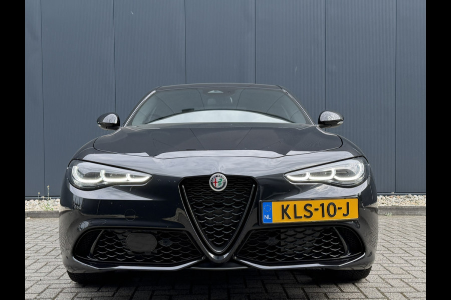 Alfa Romeo Giulia 2.0 T GME AWD Veloce | 19" Velgen | Camera | Navigatie | Stoelverwarming | Apple Carplay/Android Auto | Leder