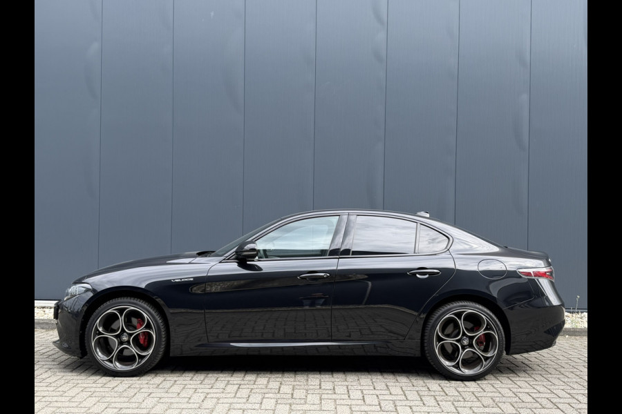 Alfa Romeo Giulia 2.0 T GME AWD Veloce | 19" Velgen | Camera | Navigatie | Stoelverwarming | Apple Carplay/Android Auto | Leder