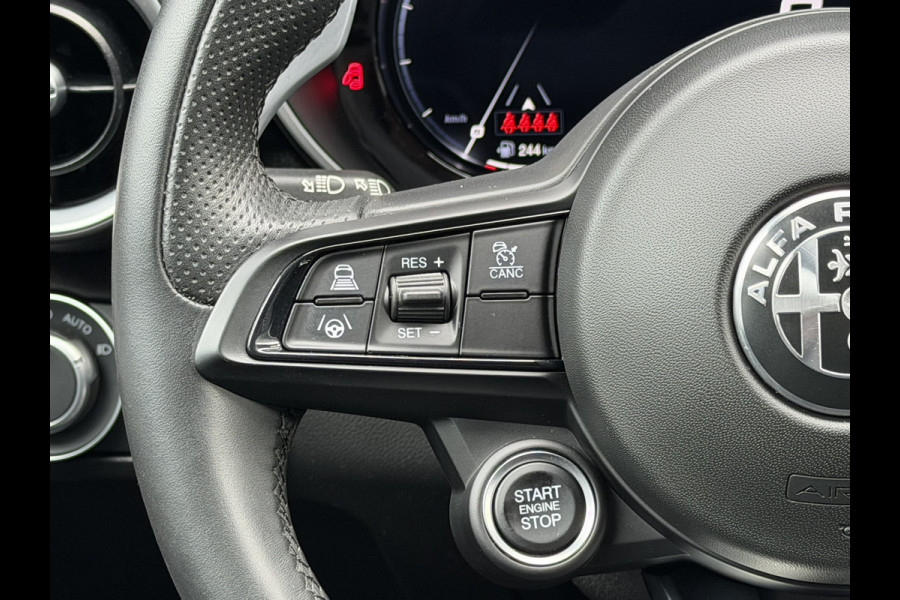 Alfa Romeo Giulia 2.0 T GME AWD Veloce | 19" Velgen | Camera | Navigatie | Stoelverwarming | Apple Carplay/Android Auto | Leder