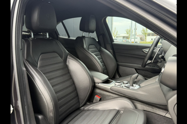 Alfa Romeo Giulia 2.0 T GME AWD Veloce | 19" Velgen | Camera | Navigatie | Stoelverwarming | Apple Carplay/Android Auto | Leder