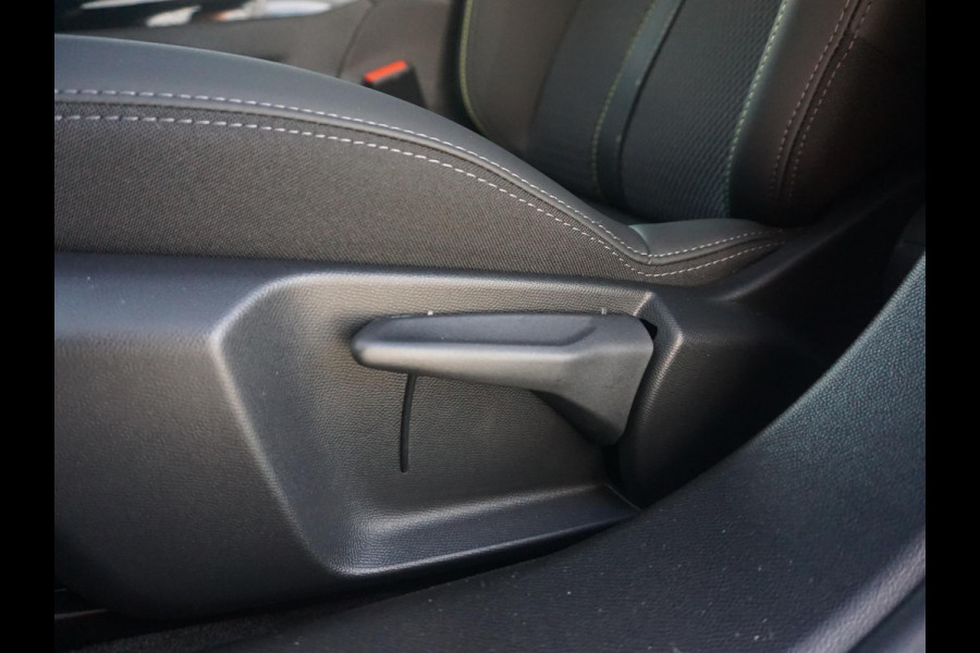 Peugeot 2008 1.2 Hybrid 145 GT 360 Camera