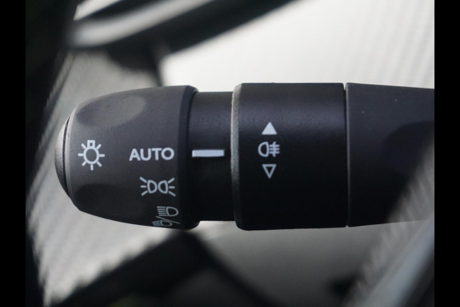 Peugeot 2008 1.2 Hybrid 145 GT 360 Camera