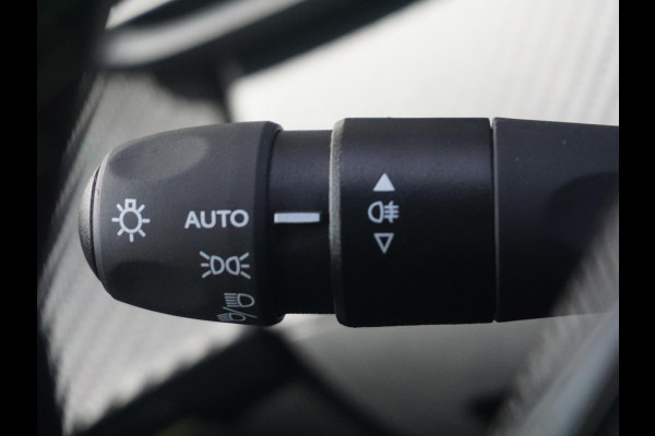 Peugeot 2008 1.2 Hybrid 145 GT 360 Camera
