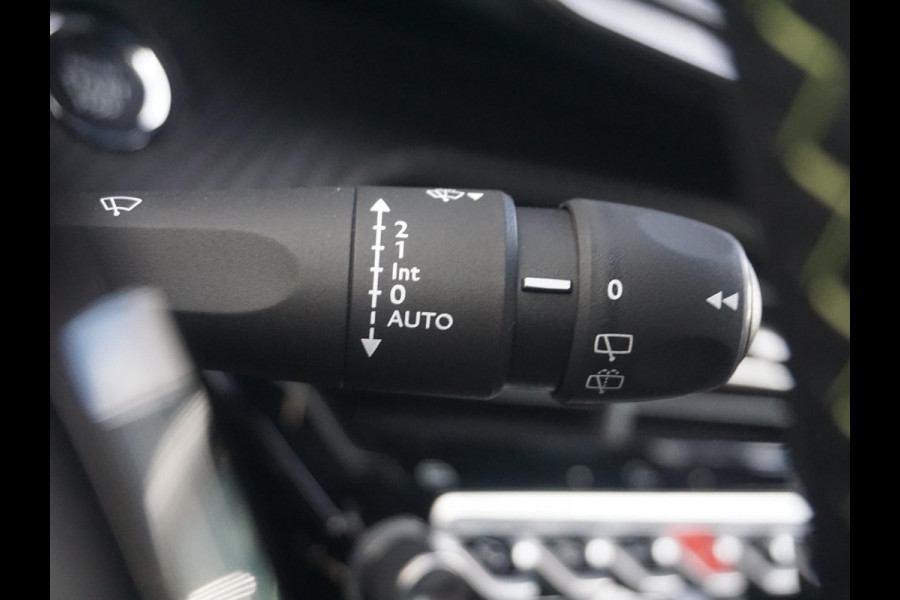 Peugeot 2008 1.2 Hybrid 145 GT 360 Camera