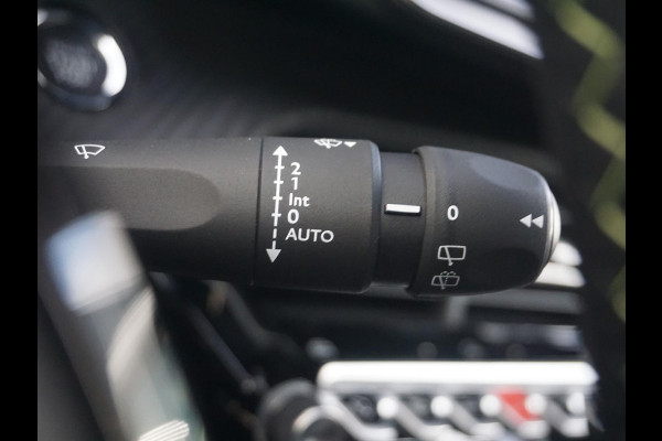 Peugeot 2008 1.2 Hybrid 145 GT 360 Camera