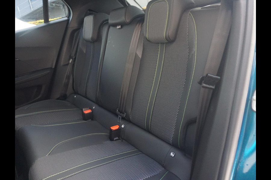 Peugeot 2008 1.2 Hybrid 145 GT 360 Camera