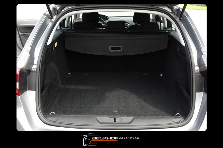 Peugeot 308 SW 1.2 Trekhaak Navi Apple Carplay Airco