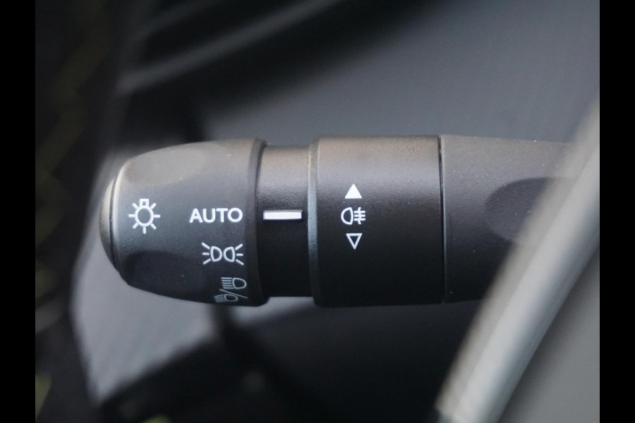 Peugeot e-2008 EV GT Avantage 54 kWh