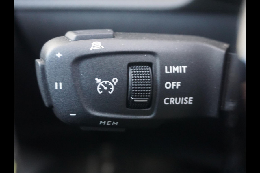 Peugeot e-2008 EV GT Avantage 54 kWh