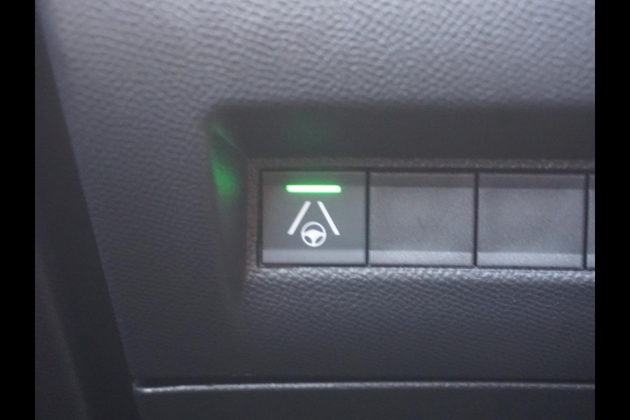 Peugeot e-2008 EV GT Avantage 54 kWh