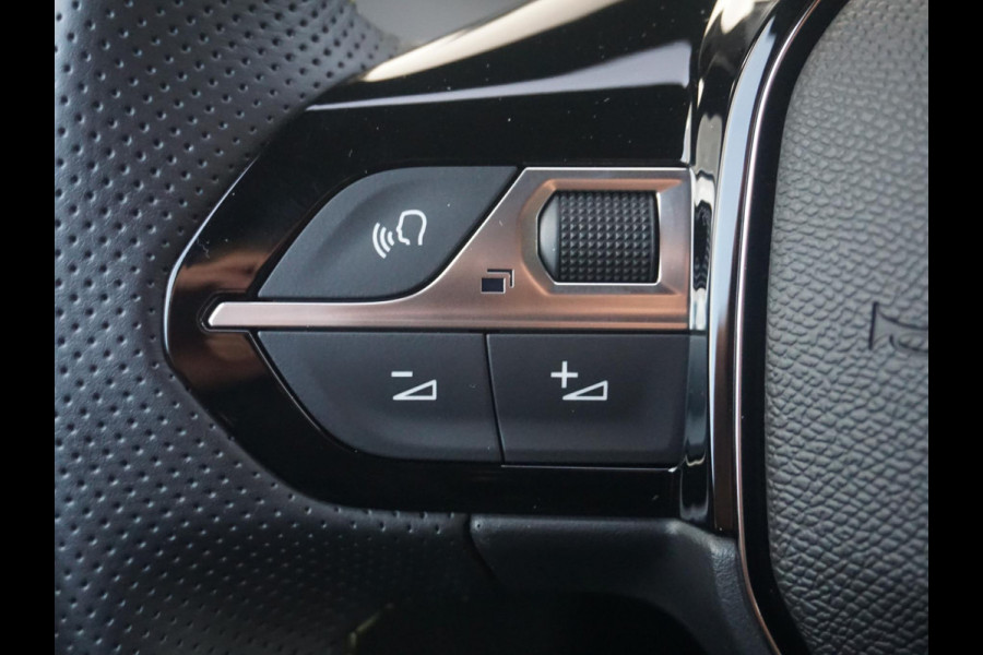 Peugeot e-2008 EV GT Avantage 54 kWh