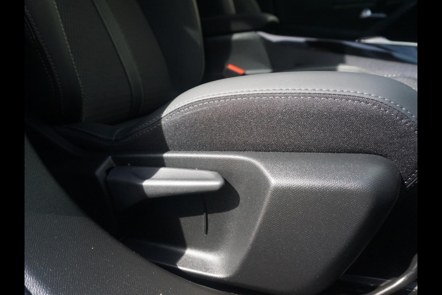 Peugeot e-2008 EV GT Avantage 54 kWh