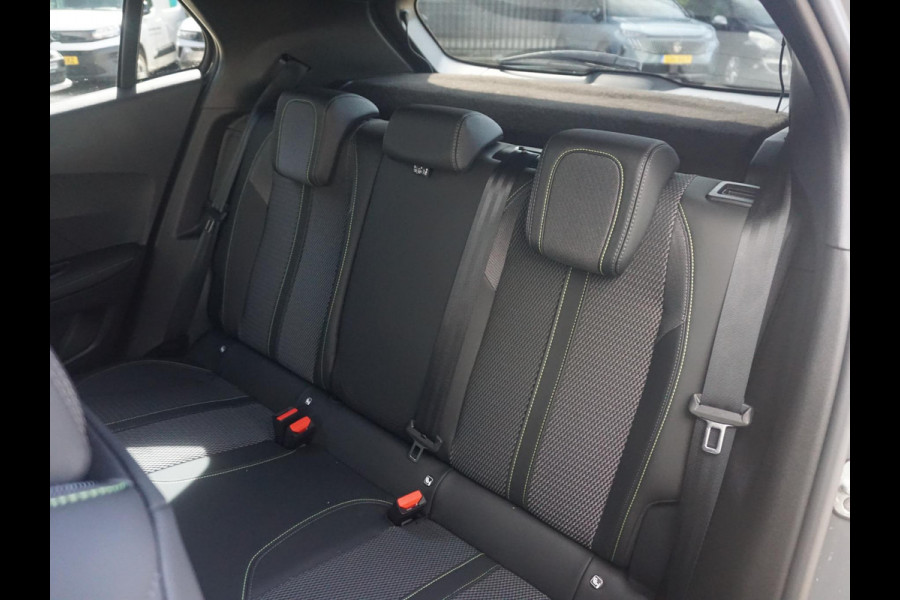 Peugeot e-2008 EV GT Avantage 54 kWh