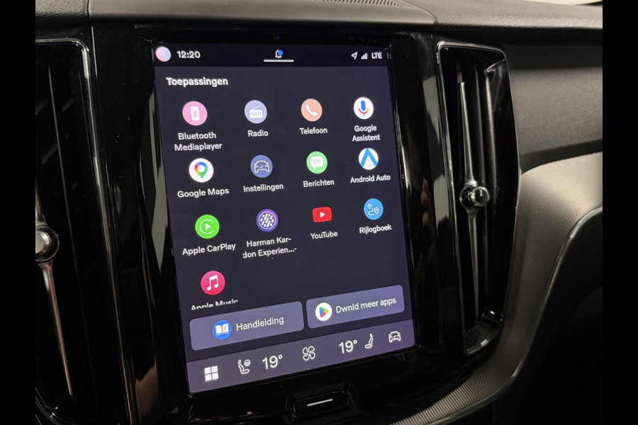 Volvo XC60 2.0 T6 Plug-in hybrid AWD Plus Dark Long Range | Open dak | Adapt. cruise | Harman/Kardon | Stuur-/Stoelverwarming | 360 Camera | Google | Keyless | Memory
