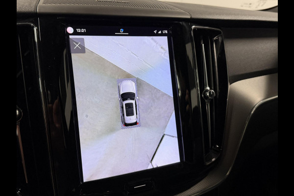 Volvo XC60 2.0 T6 Plug-in hybrid AWD Plus Dark Long Range | Open dak | Adapt. cruise | Harman/Kardon | Stuur-/Stoelverwarming | 360 Camera | Google | Keyless | Memory